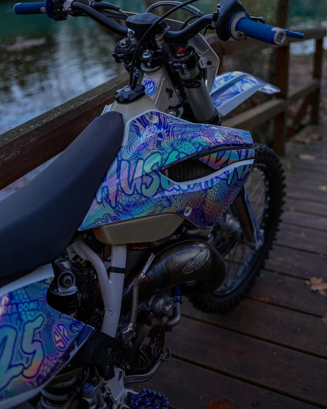 GRAFICA MOTO 100% PERSONALIZZATA